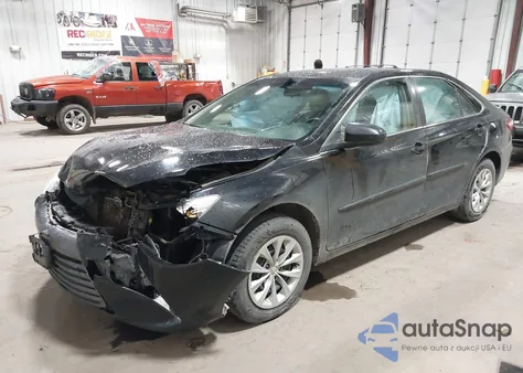 2016 Toyota Camry Le z USA, uszkodzony, nr VIN 4T4BF1FK6GR566934